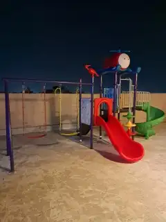 نطاطات ترامبولين وزحاليق ومراجيح والعاب نفخ مائية 22