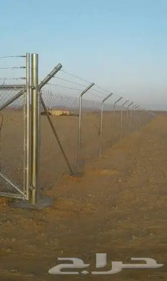 نقوم بتوريد وتركيب جميع الشبوك المجلفنه والعاديه والبوابات 2