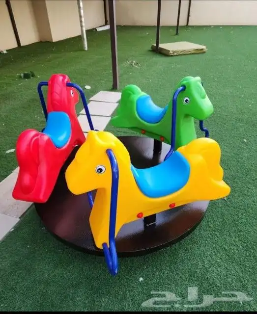 نطاطات ترامبولين وزحاليق ومراجيح والعاب نفخ مائية 1