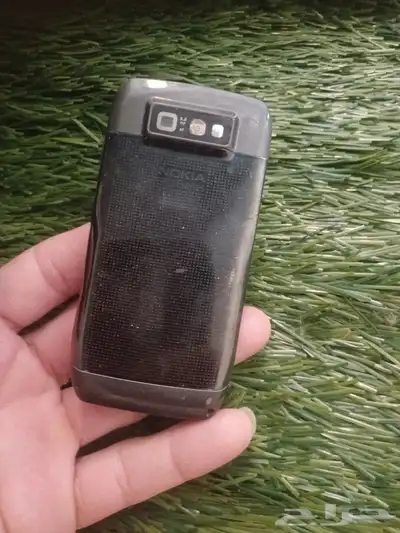 جوال نوكيا اصلي موديل E71صناعه فلندي وكاله 2