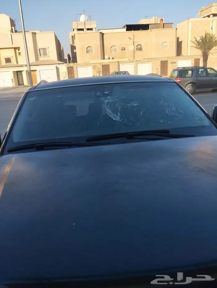 تلميع الجزاز الامامي لسيارات اذا فيه بويا أو مخوش خفيفه 0