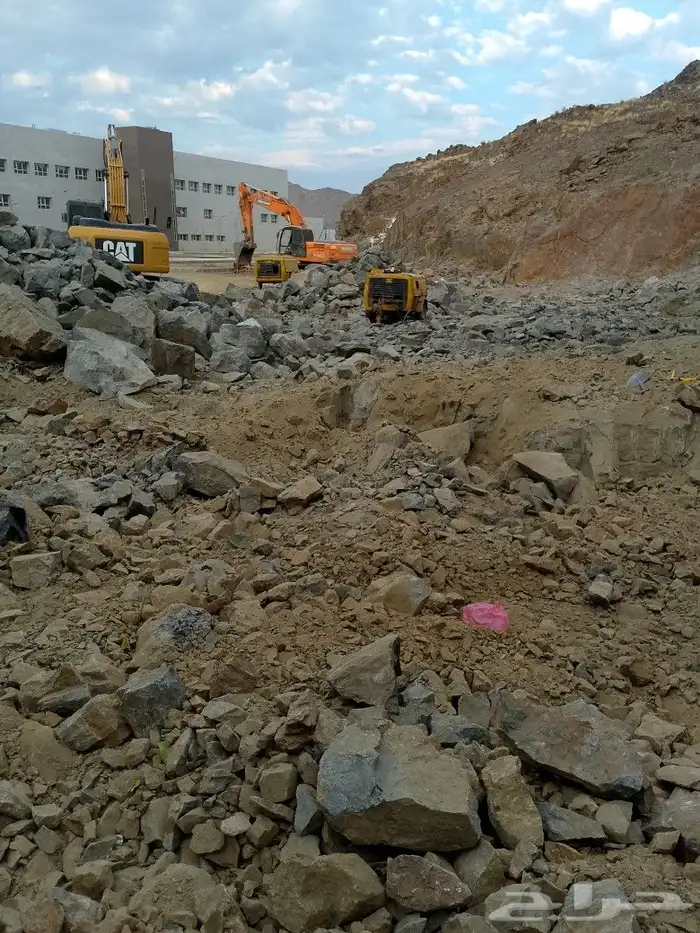 تكسير صخور وتلبيس حجر 1