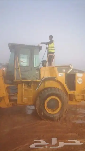 شيولات قلابات بوكلينات بوبكاتات جميع انواع المعدات للايجار 5