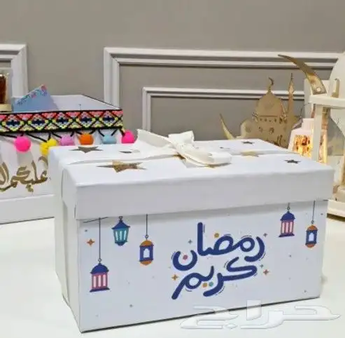 طباعة وتفصيل بكسات جلدوهدايا من الجلد واعلام وبكسات حلاوعود 5