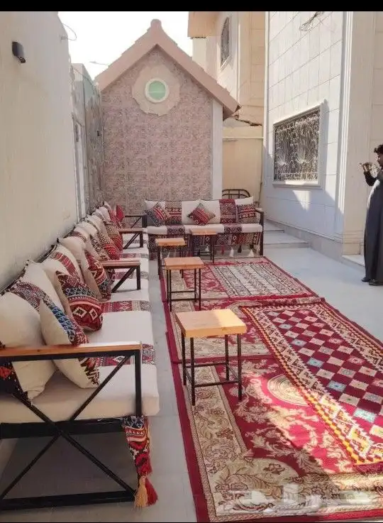 تاجير قهوجين وصبابين رجال ونساء كنب وكراسي زل طاولات ومضلات 8