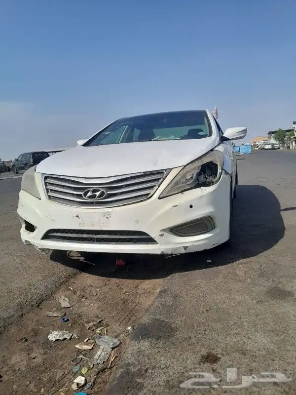يوجد لدينا قطع غيار السيارات هونداي ازيرا 0