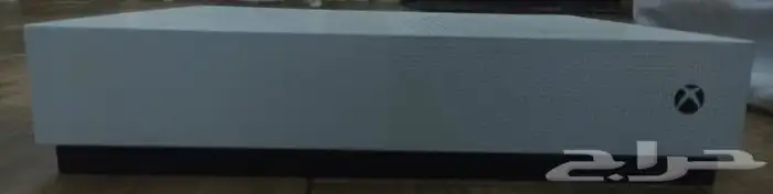 بسعر طيب مع هديه حساب فورت Xbox One S 0