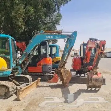 حفار صغير رافعات شوكيه ومقصيه سيزر لفت ومان لفت 1