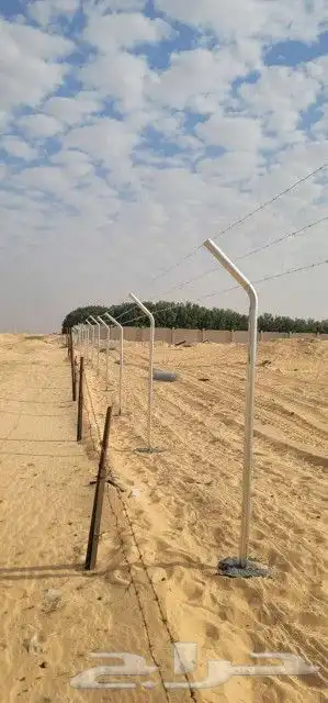 نحن نقوم بتوريد وتركيب جميع انواع الشبوك السياج الحديدي 6