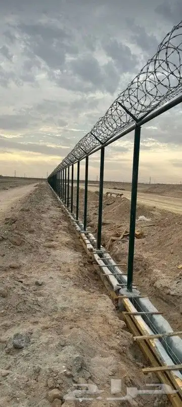 نقوم بتوريدوتركيب جميع انواع الشبوك 8