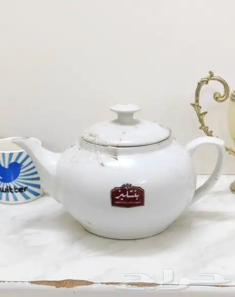 براد شاي بنتليز مع مجموعة قطع سيراميك 2