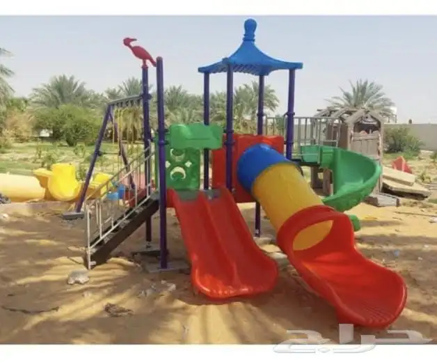 بيت كبير للأطفال والا كبار مراجيح وزحاليق استراحات حدائق 1