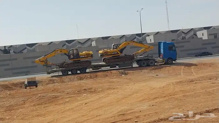حايل الشملي للوبد لنقل المعدات وسيارت إلى جميع أنحاء المملكة 0