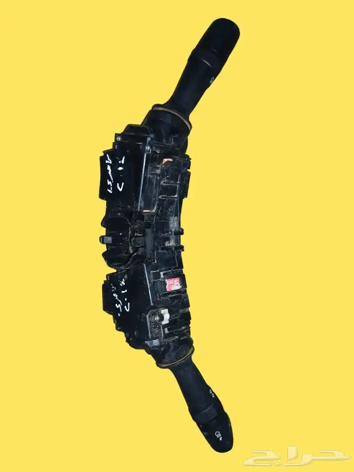 ذراع اشارة انعطاف ومساحات الزجاج الامامي 1