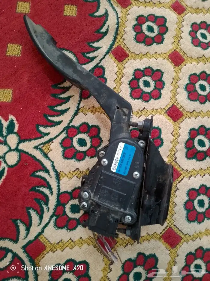 دعسة بنزين رينو لاغونا 2014 1