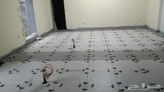 مبلط سراميك ورخام وترميم وتكسيروترويبه الأسطح والشقق والحمام 2