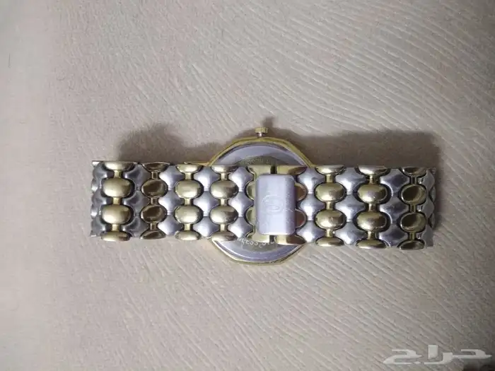 ساعة سويسرية 3