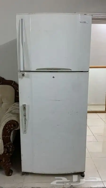 ثلاجه نوع توشيبا فتحتين 1