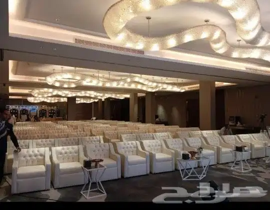 قهوجين وصبابين رجال ونساء كنب وكراسي طاولات ومضلات 23