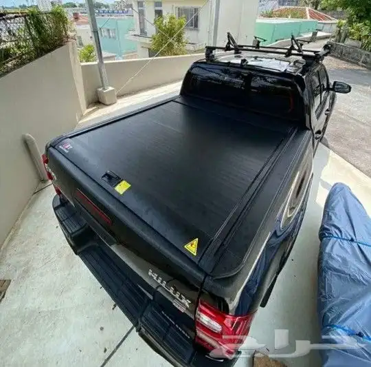 من مميزات هذا الغطاء -1 عازل الماء والصوت 2 - سهل الفك والاس 3