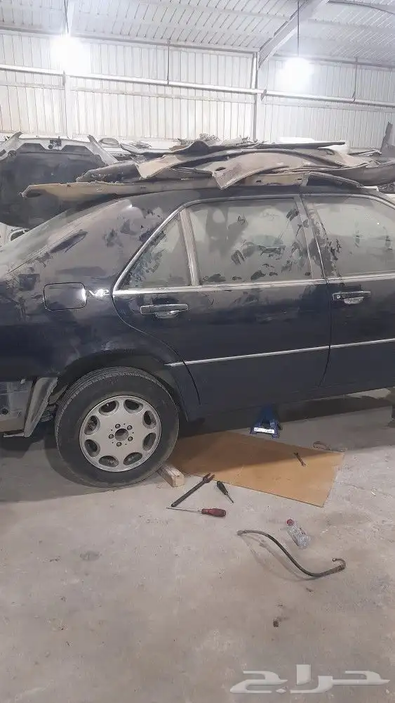 قطع غيار Bmw e32 ومرسيدس من شبح وطالع 1