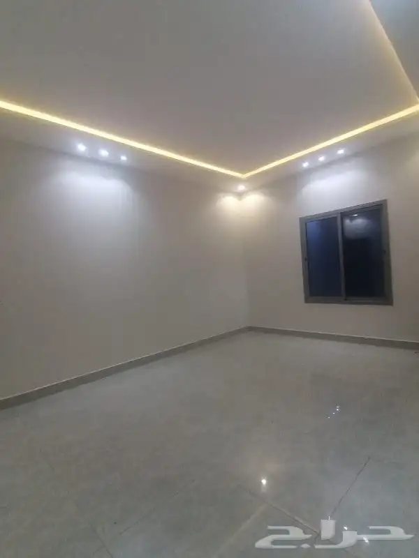 فيلا للبيع درج داخلي بصك 9