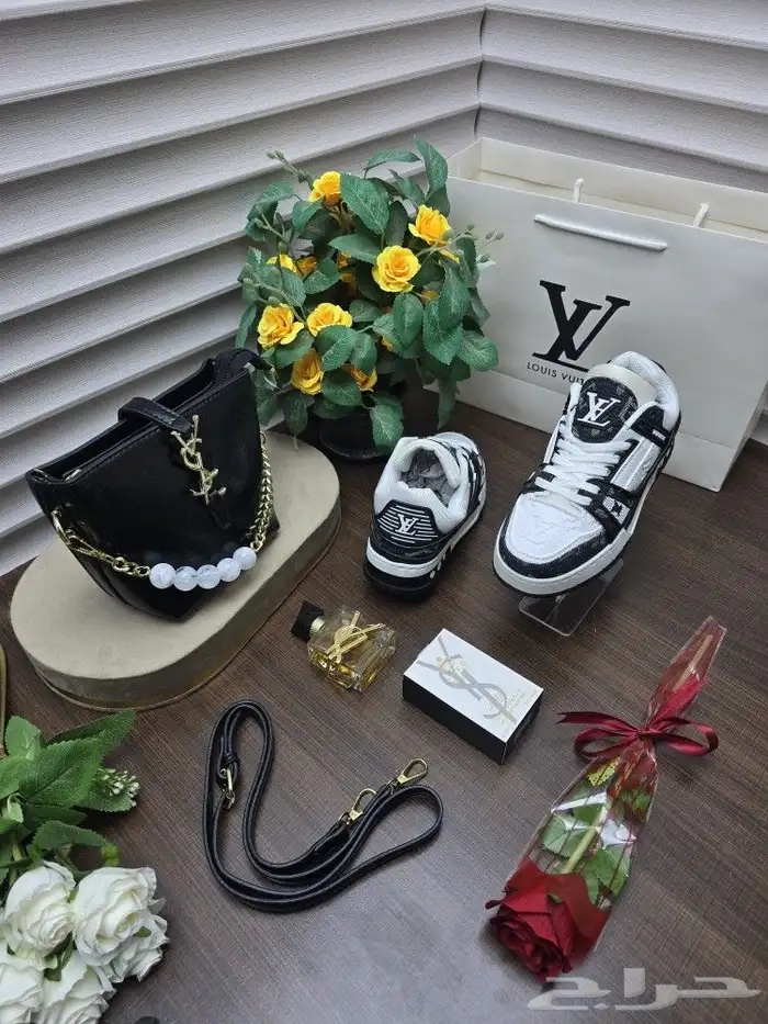 طقم نسائي تصميم افسان لوران مع هدايا شامل التوصيل والشحن 7