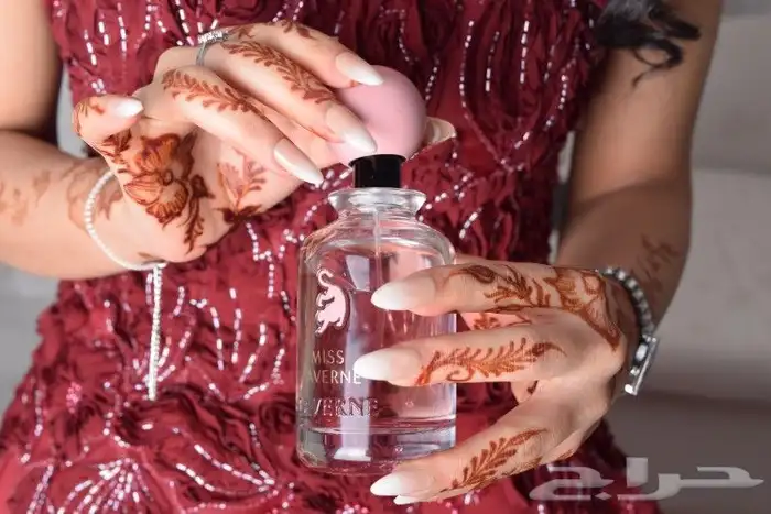 استديو نسائي _للتصوير وطباعة الألبومات 8