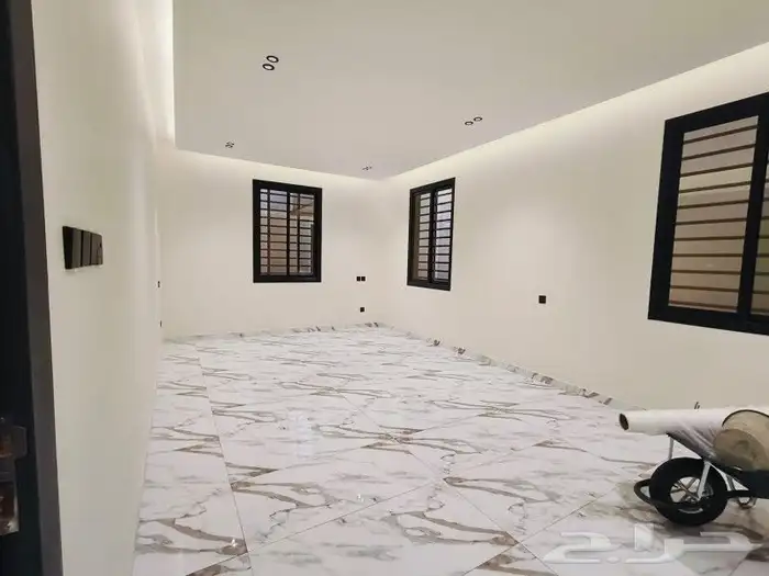 فيلا كبيرة تشطيبات ممتازة مساحه 540 متر 4