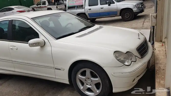 مرسيدس C 220 موديل 2003 نظيفة 1
