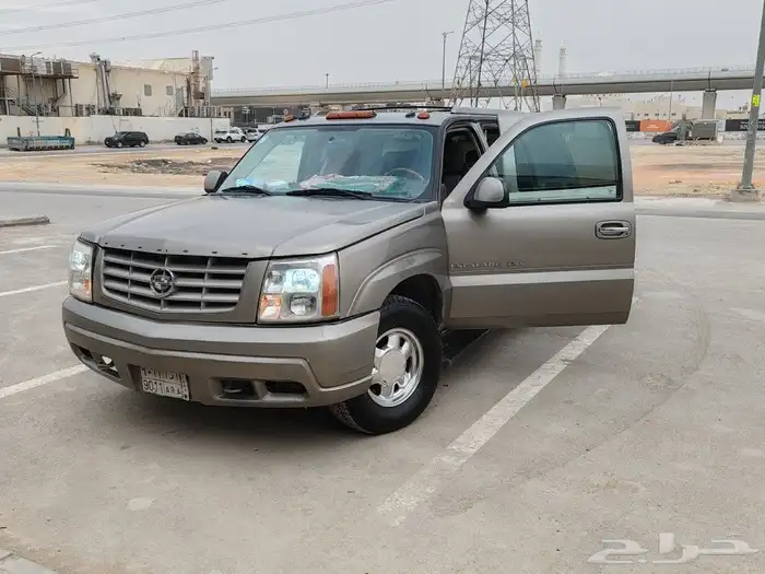 كاديلاك اسكاليد طويل ملكي 2003 ESV 23