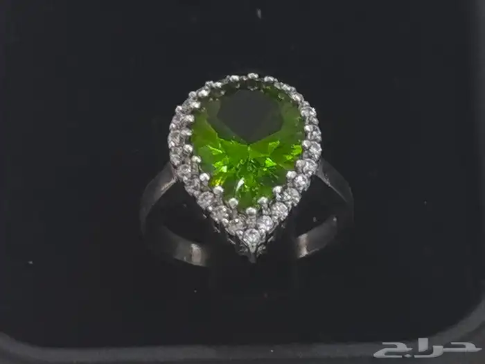 خاتم نسائي فضه بفص زبرجد 2