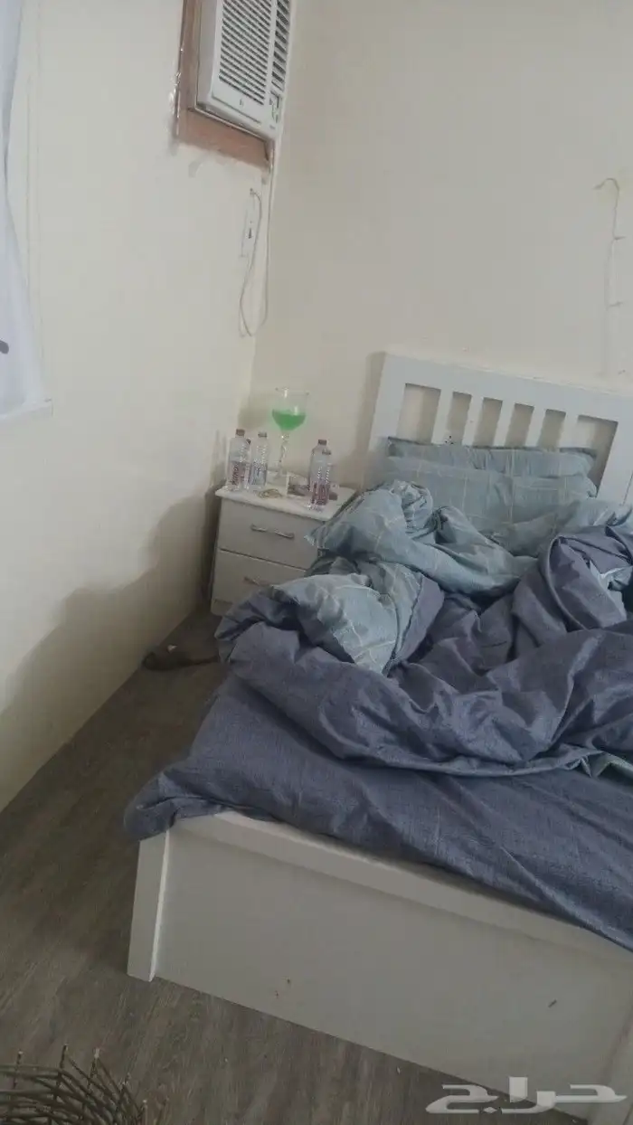 سرير للبيع 0