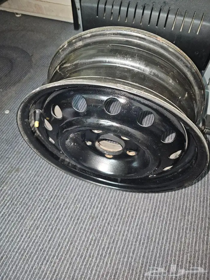 جنوط و كفرات تويوتا كامرى و جنط سيراتو 5