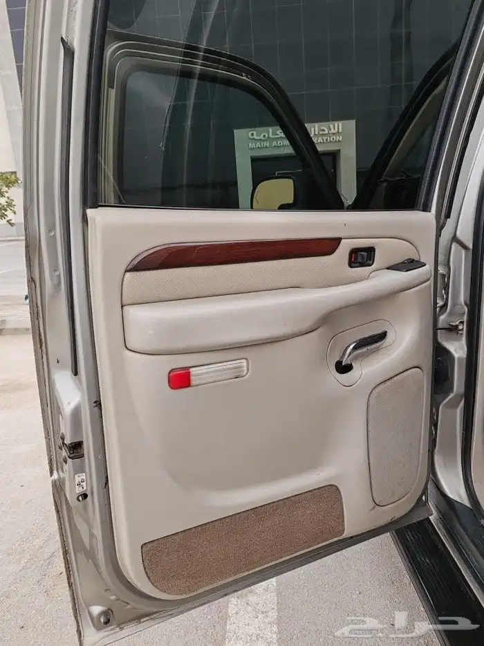 كاديلاك اسكاليد طويل ملكي 2003 ESV 5