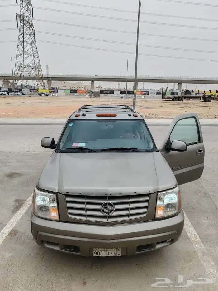 كاديلاك اسكاليد طويل ملكي 2003 ESV 21