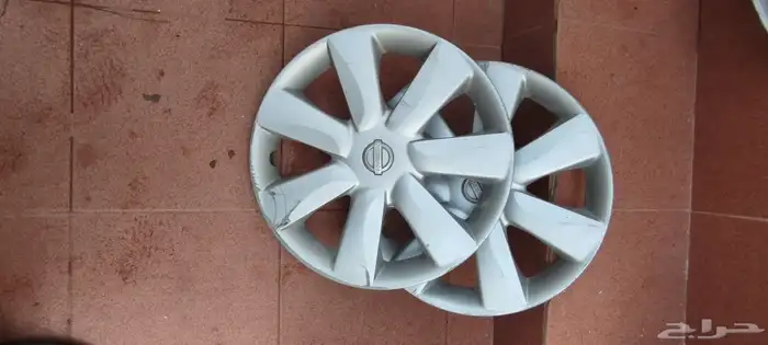 لجميع السيارات طيس وشعارات 19