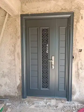 مظلات وسواتر وجميع أعمال الحداده والقرميد صيانه أبواب تركيب 0