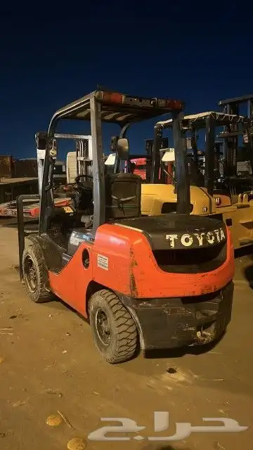 رافعات شوكية للايجار   الشهر و اليومي فركلفت جميع الاحجام 4
