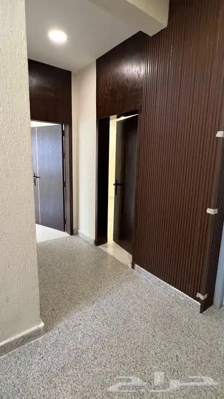 للبيع شقه ارضيه في الدمام حي بدر 91 د 8