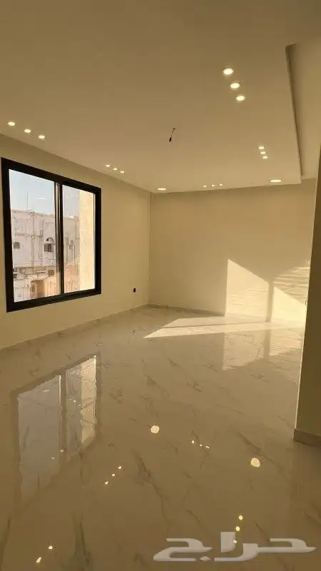 للبيع شقه ارضيه في الدمام حي بدر 91 د 3