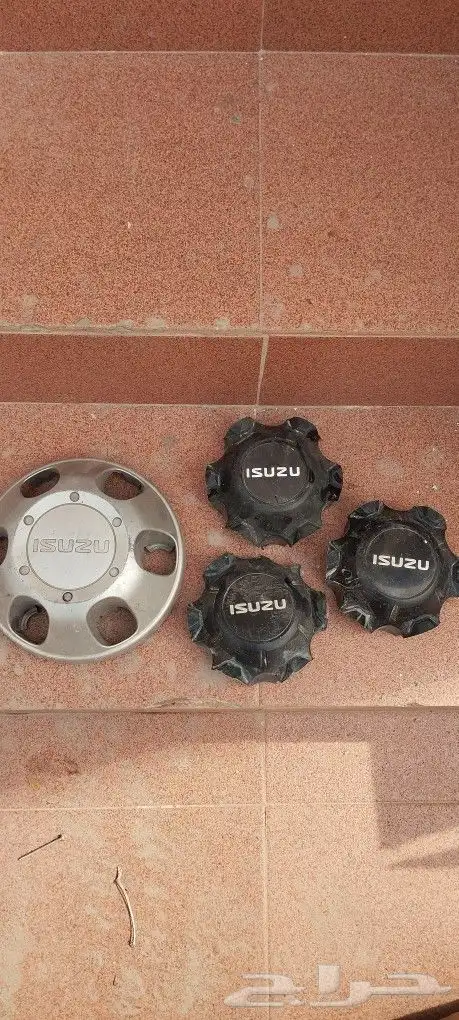 لجميع السيارات طيس وشعارات 4