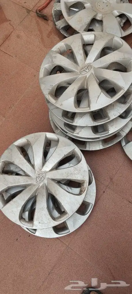 لجميع السيارات طيس وشعارات 37