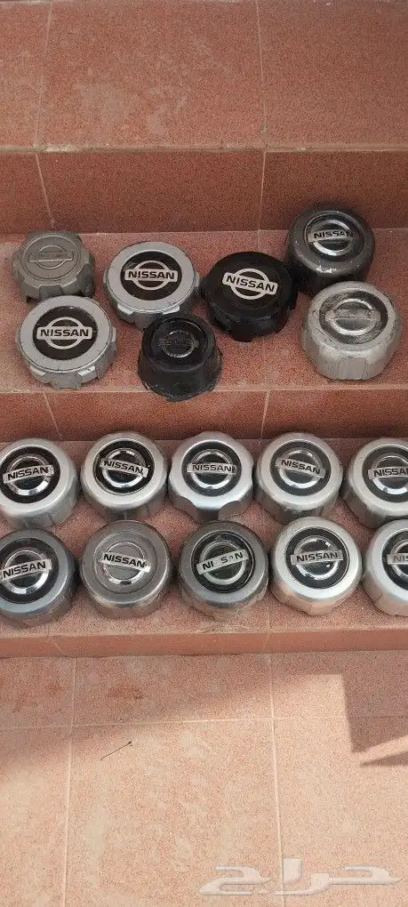 لجميع السيارات طيس وشعارات 3