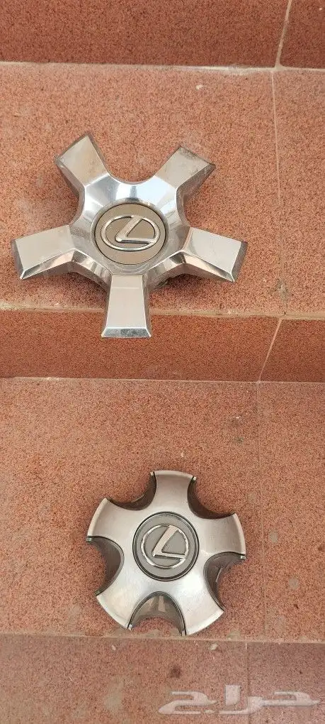 لجميع السيارات طيس وشعارات 11