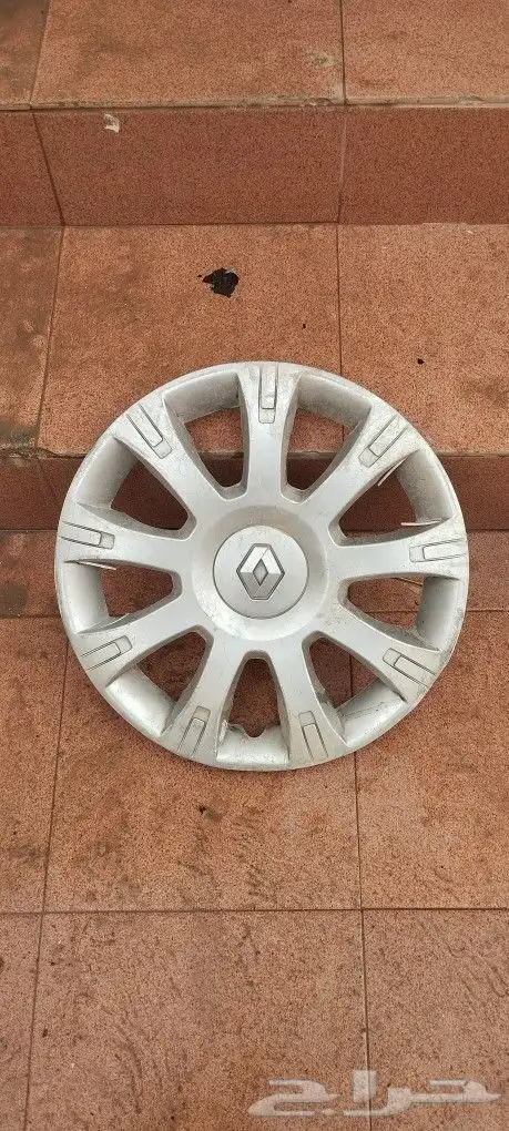 لجميع السيارات طيس وشعارات 32