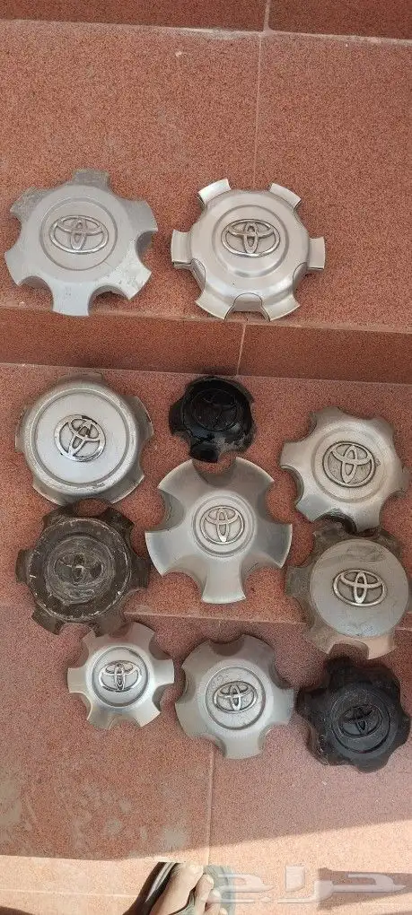 لجميع السيارات طيس وشعارات 10