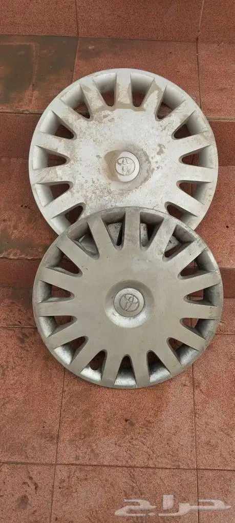 لجميع السيارات طيس وشعارات 35