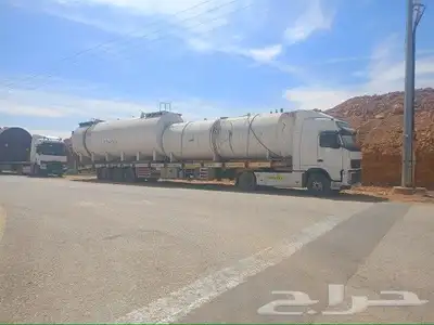 موجود لوبد لنقل المعدات الثقيله والخفيفة والكرفات متواجد في 0