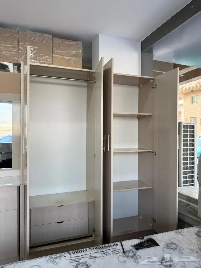 دولاب جميع المقاسات متوفرة  تصميم داخلي قابل للتخصيص  ألوان 7